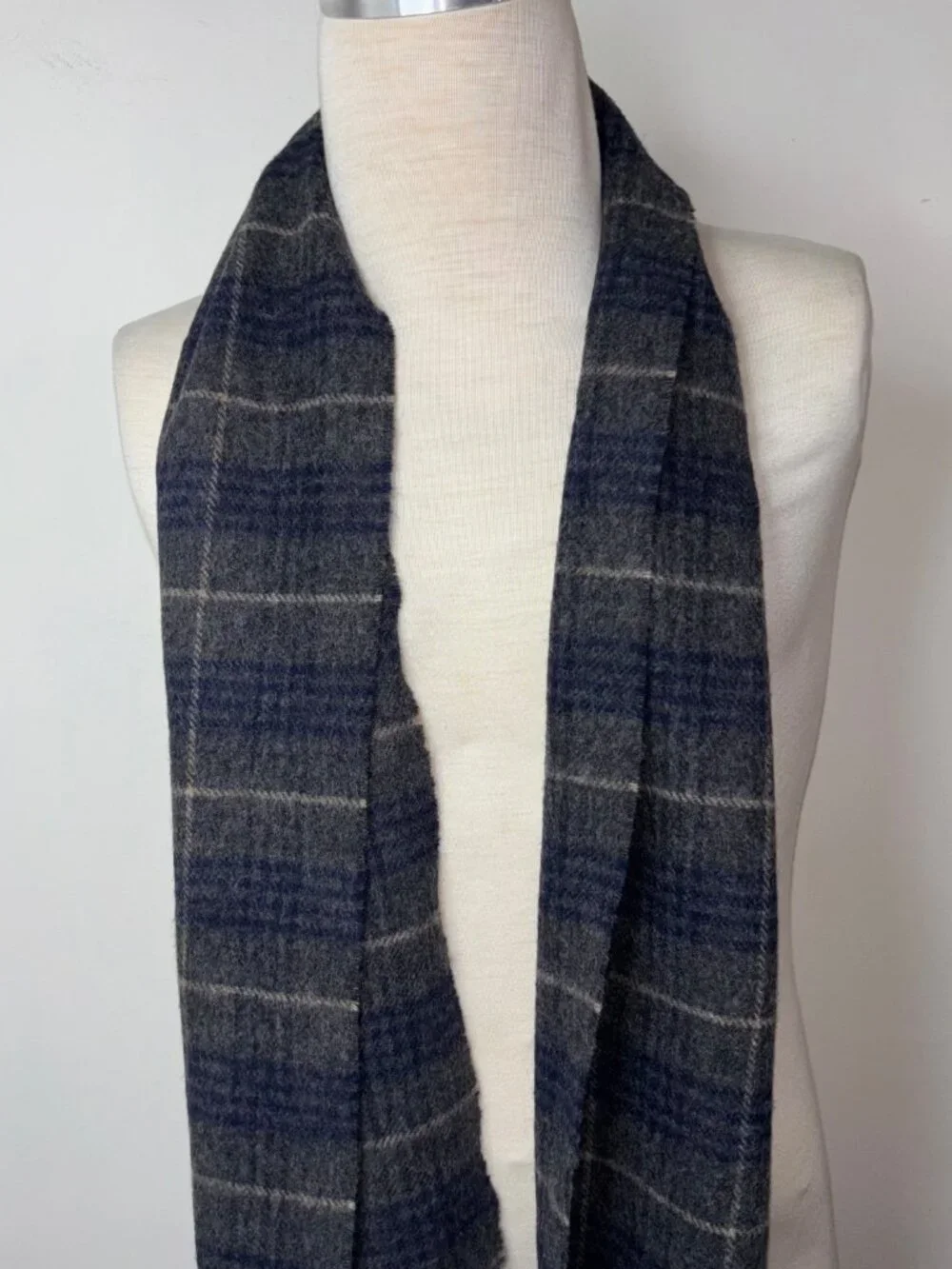 Barbour by Moon 100% Wool Scarf Made in England Tartan Check Gray Blue